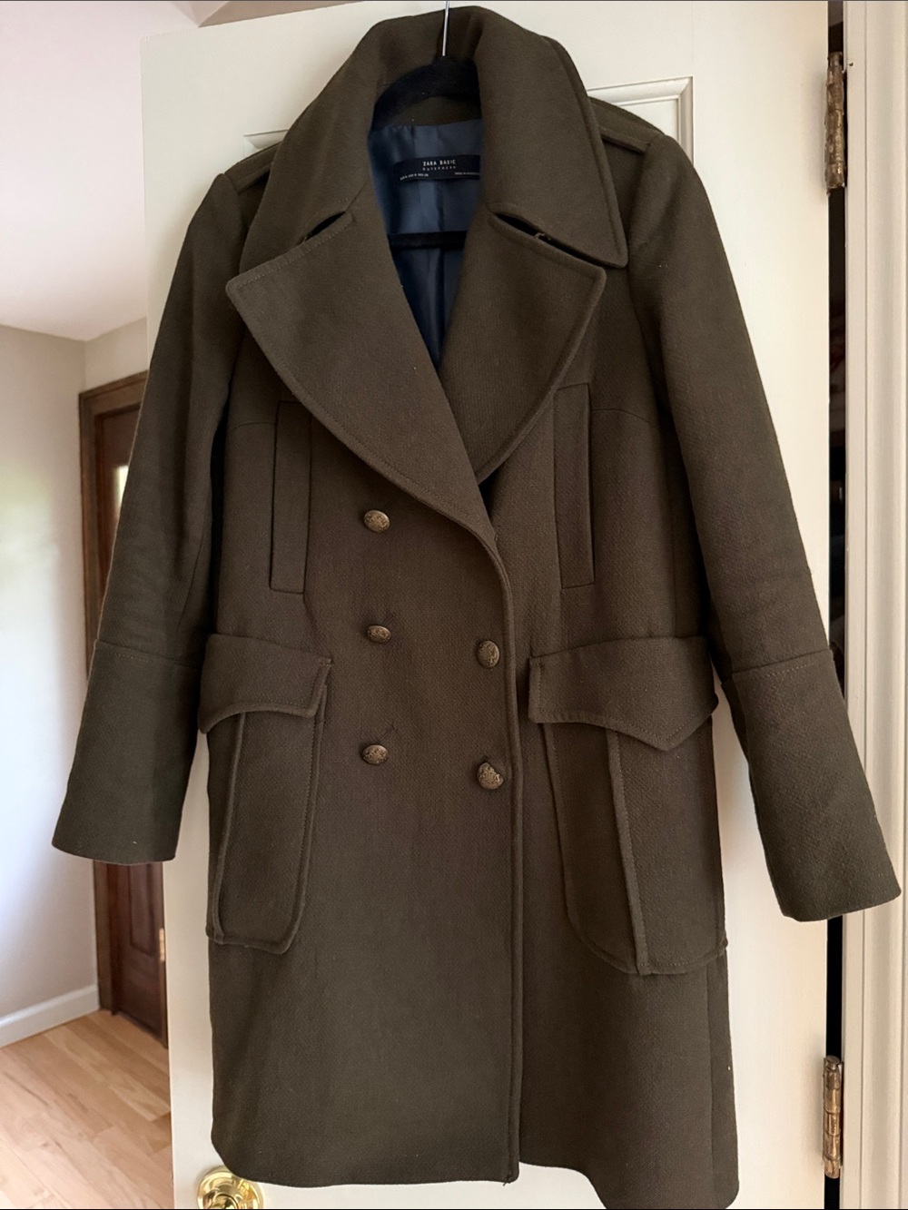 ZARA Basic Double-Breasted Coat – Size M